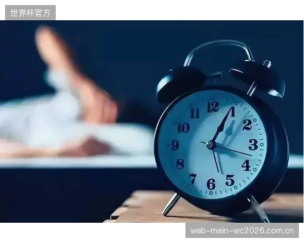 跨越多时区的长途飞行后，伊拉克队需科学管理球员的生物钟与身体恢复。